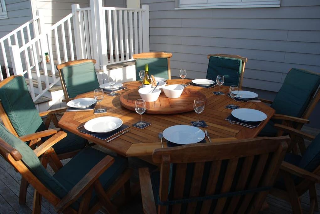 Wow I'M Living On The Beach. Luxury 4 Bed Sleeps 8 Pagham Dış mekan fotoğraf