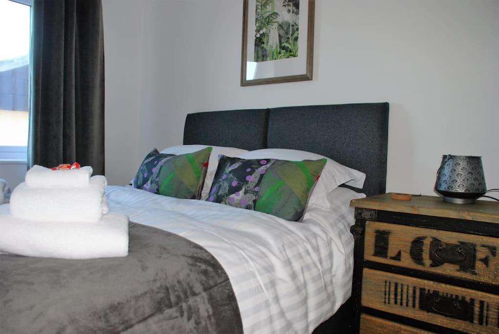 Wow I'M Living On The Beach. Luxury 4 Bed Sleeps 8 Pagham Dış mekan fotoğraf