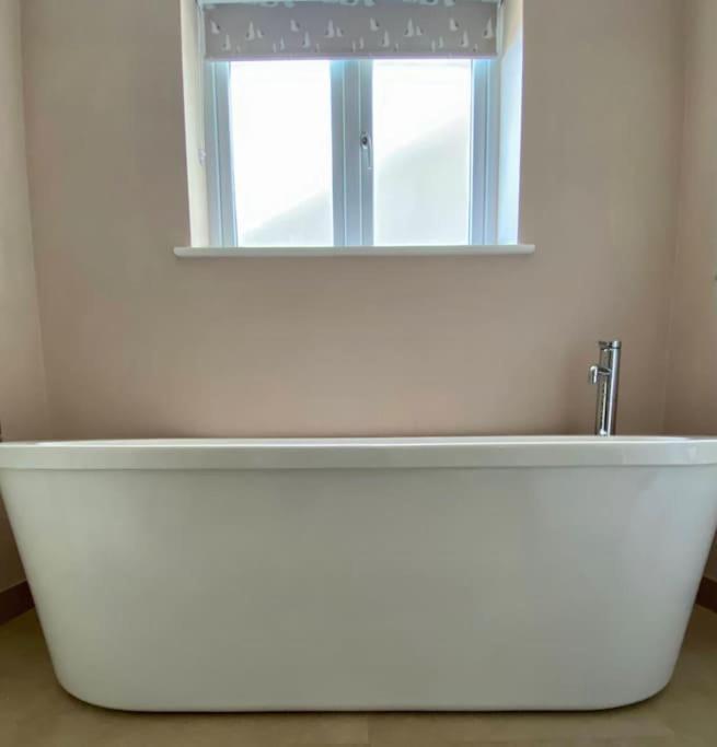 Wow I'M Living On The Beach. Luxury 4 Bed Sleeps 8 Pagham Dış mekan fotoğraf